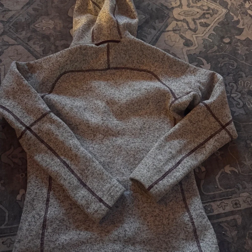 Haglofs Womens Swook Fleece full zip size small Gray Hooded Jacket  cozy and sty